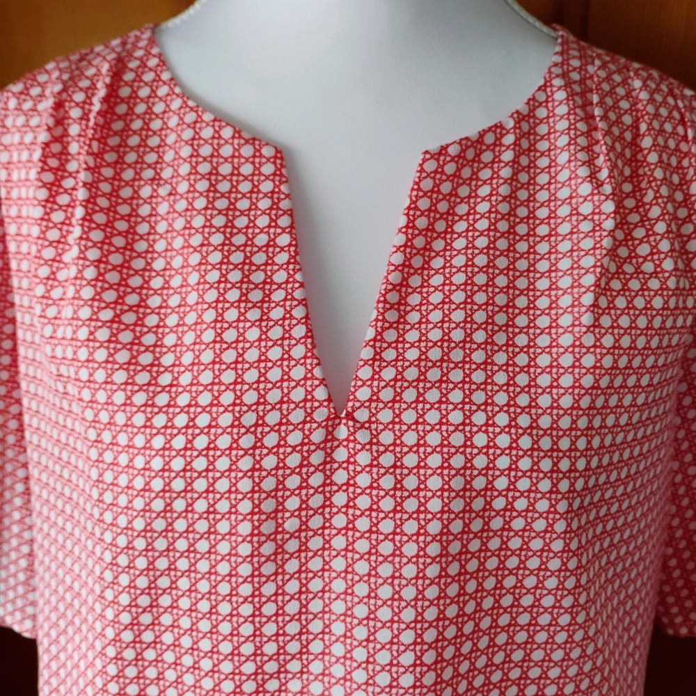 Blundle(3) Milano Women's Size Large Blouses - Coral, Blue, and Black Designs - Picture 4 of 16